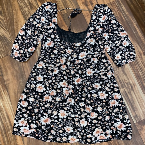 American Eagle Floral Dress - Picture 5 of 6